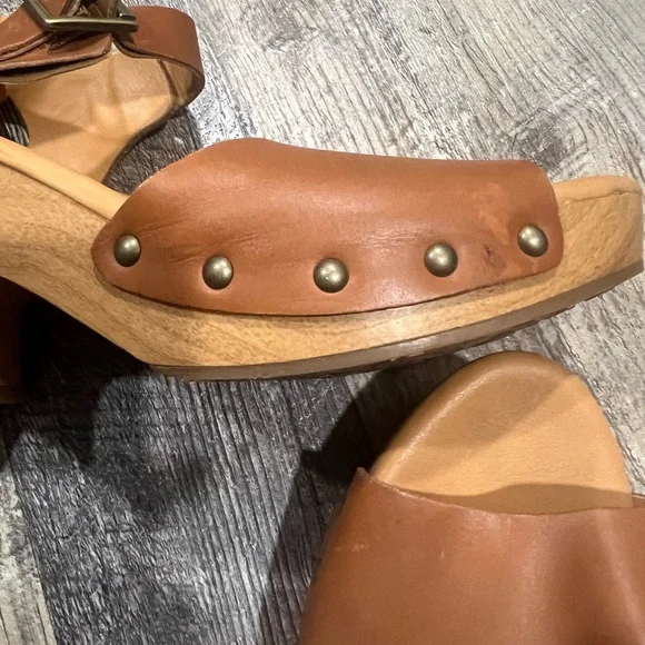 Kork-Ease Brown Leather Sandals with Cork Footbed - Picture 4 of 10